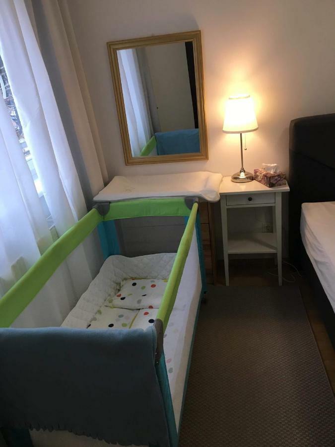 Terrasse Wohnungen Mit Parking In Zentrum Badeni járás Kültér fotó