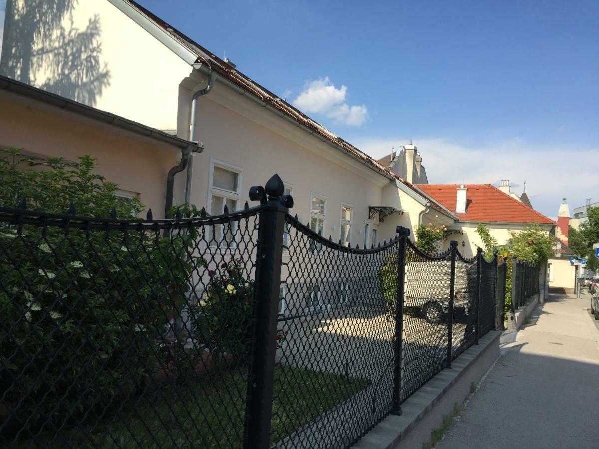 Terrasse Wohnungen Mit Parking In Zentrum Badeni járás Kültér fotó